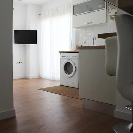 Beautiful Brand New 2 Bedroom Flat With Terrace Malaga Exterior photo